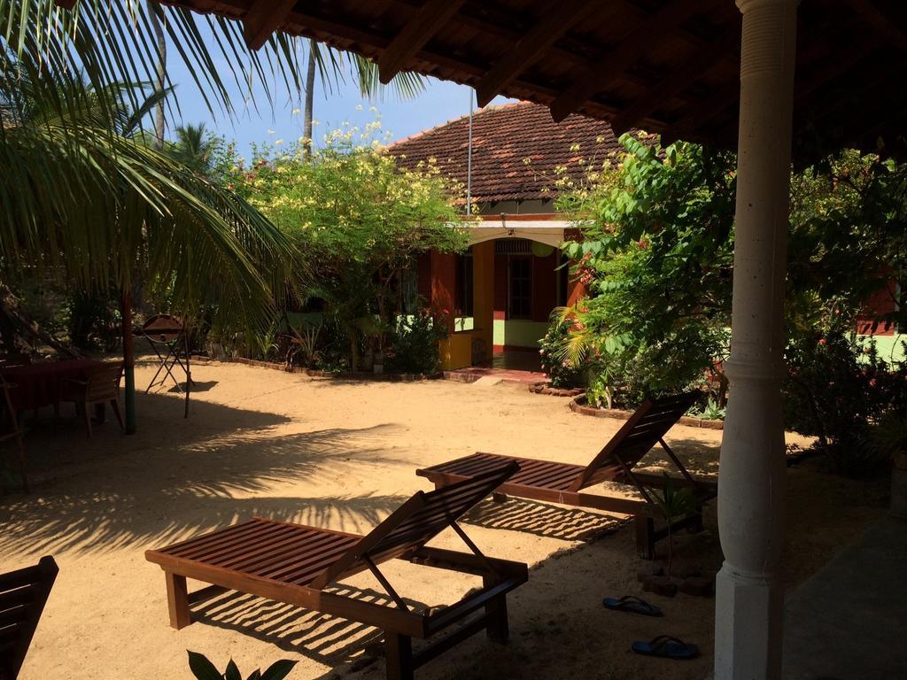 Surf & Yoga Arugam Bay Hotel Exterior photo
