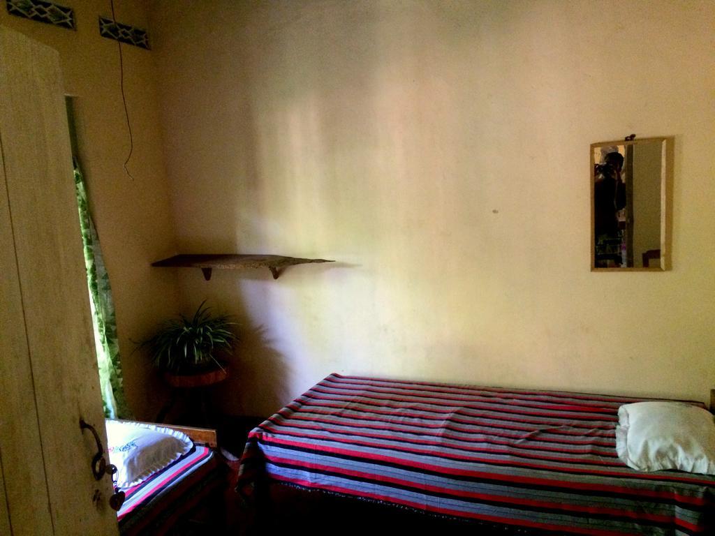 Surf & Yoga Arugam Bay Hotel Room photo