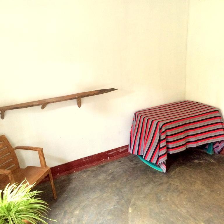 Surf & Yoga Arugam Bay Hotel Room photo